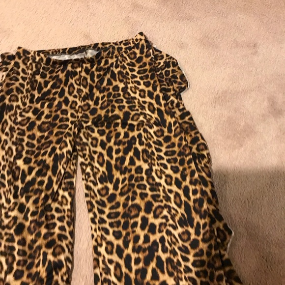Leopard Print Ruffle Pants - Picture 2 of 4